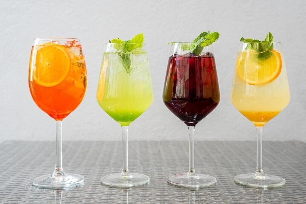 Панорама Meriton Old Town 2*