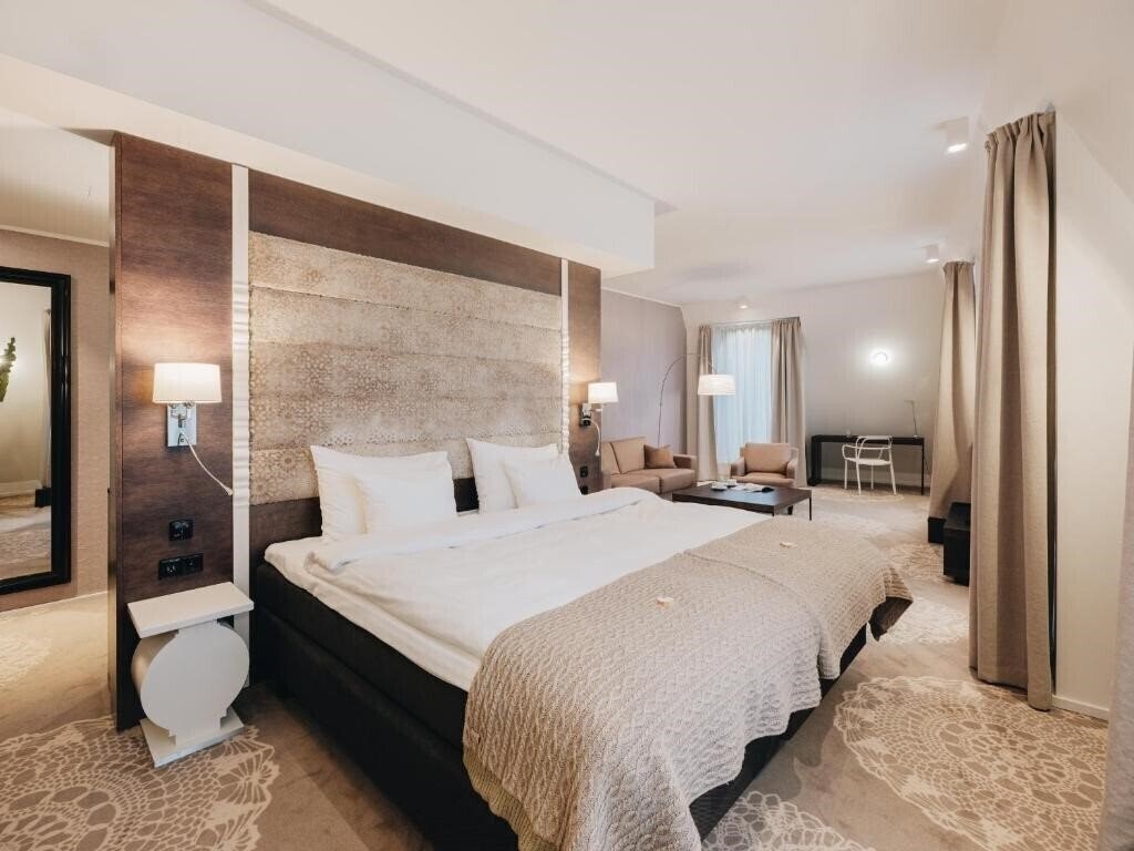 Готель Lydia Hotel 4*