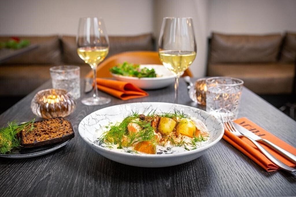 Панорама Hotel Matts 4*