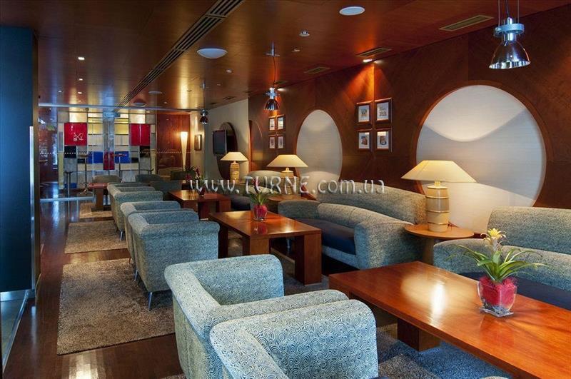 Отель Holiday Inn Helsinki Exhibition And Convention Centre 4*