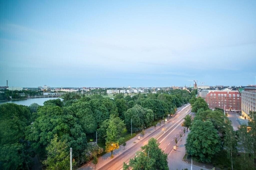 Апартаменты Crowne Plaza 3*