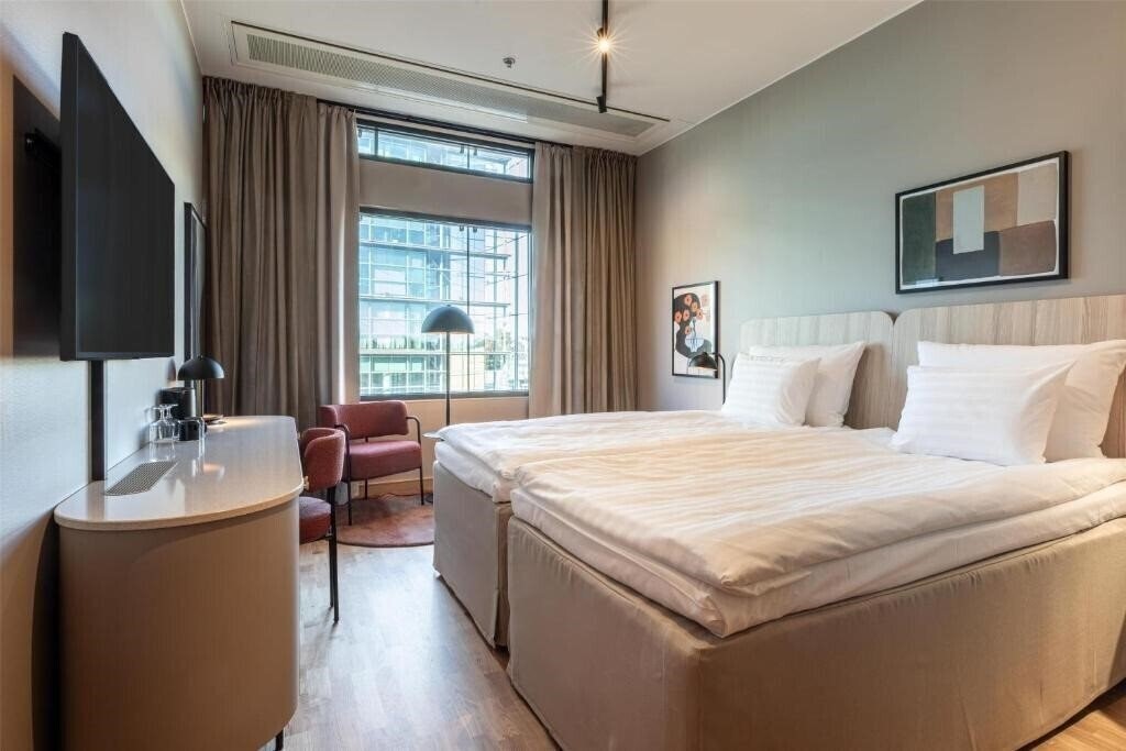 Панорама Holiday Inn Helsinki City Centre 4*