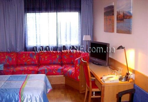 Готель Rantasipi Airport Helsinki-Vantaa 4*