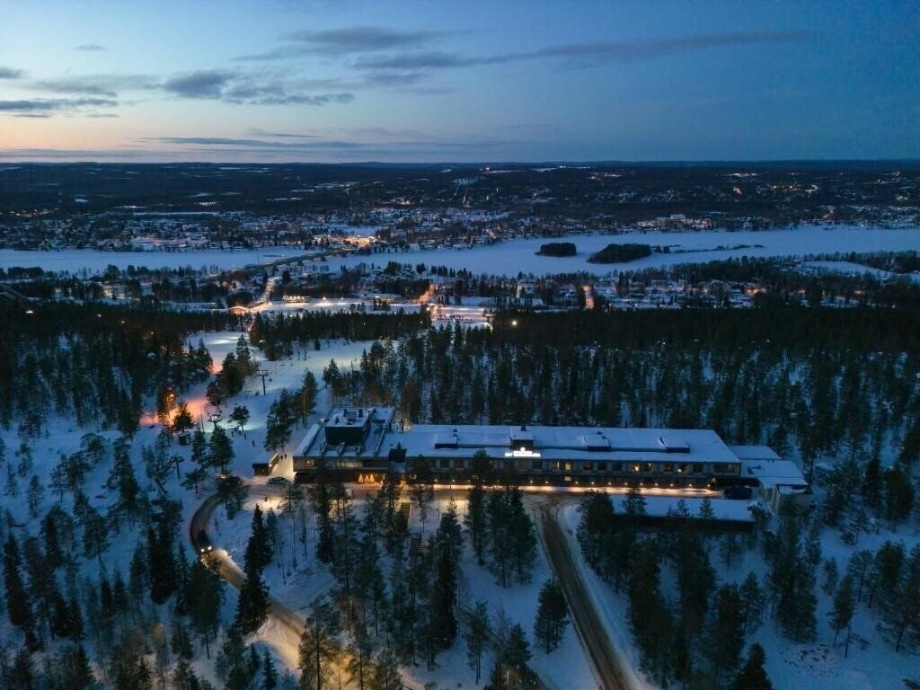 Готель Lapland Hotel Sky Ounasvaara 3*