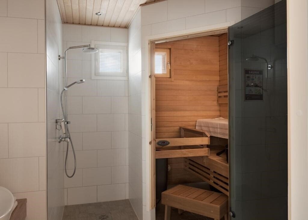 Фотографія Santa Claus Holiday Village 4*