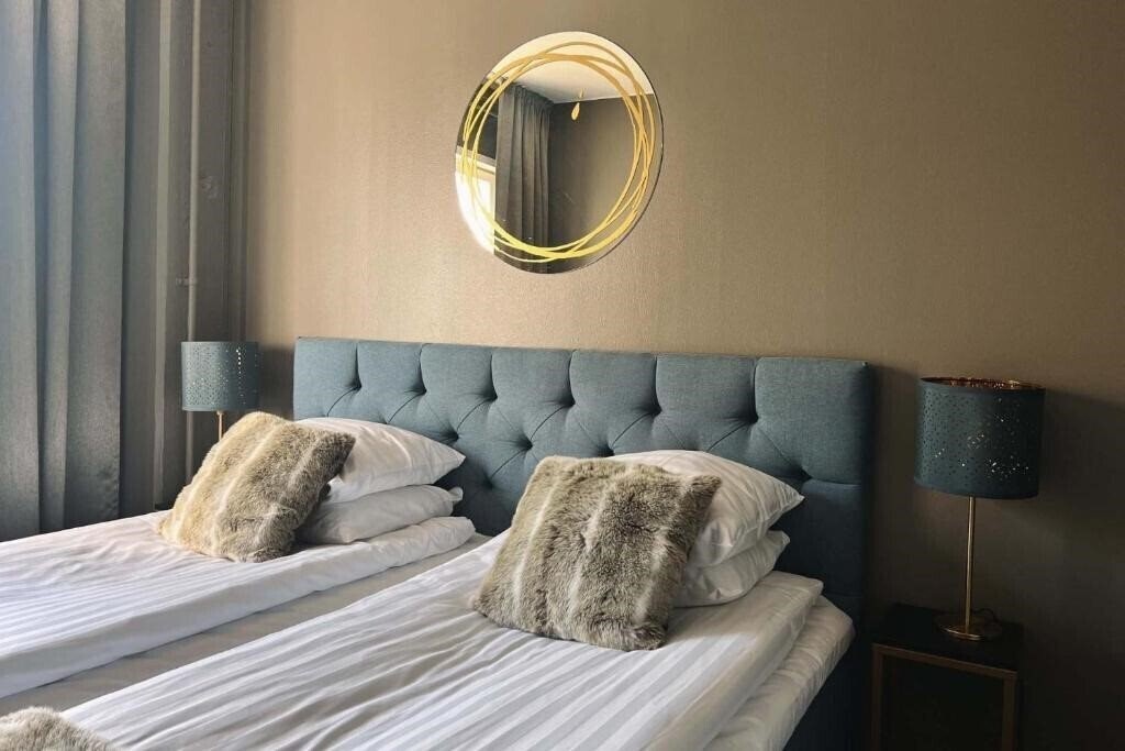Апартаменты Hotel Golden Circle Suites 4*