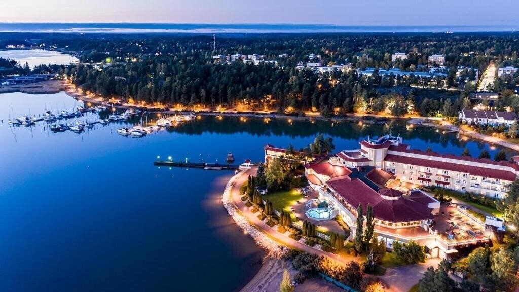 Отель Naantali SPA Hotel 5*