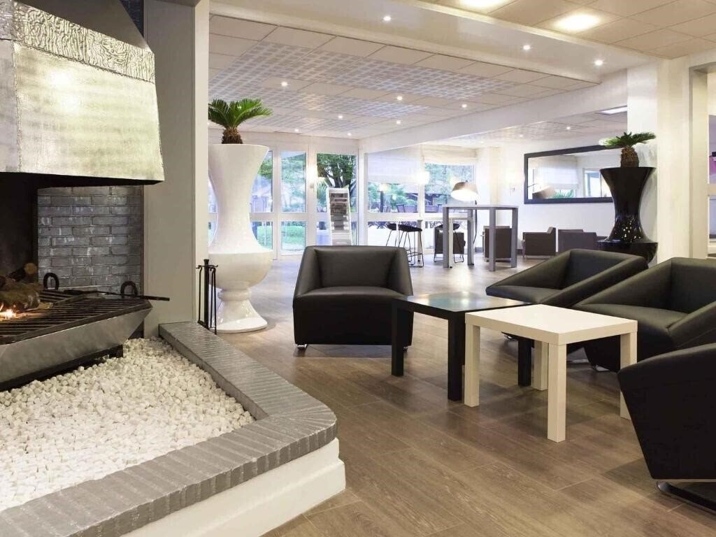 Изображение Novotel Fontainebleau Ury 4*
