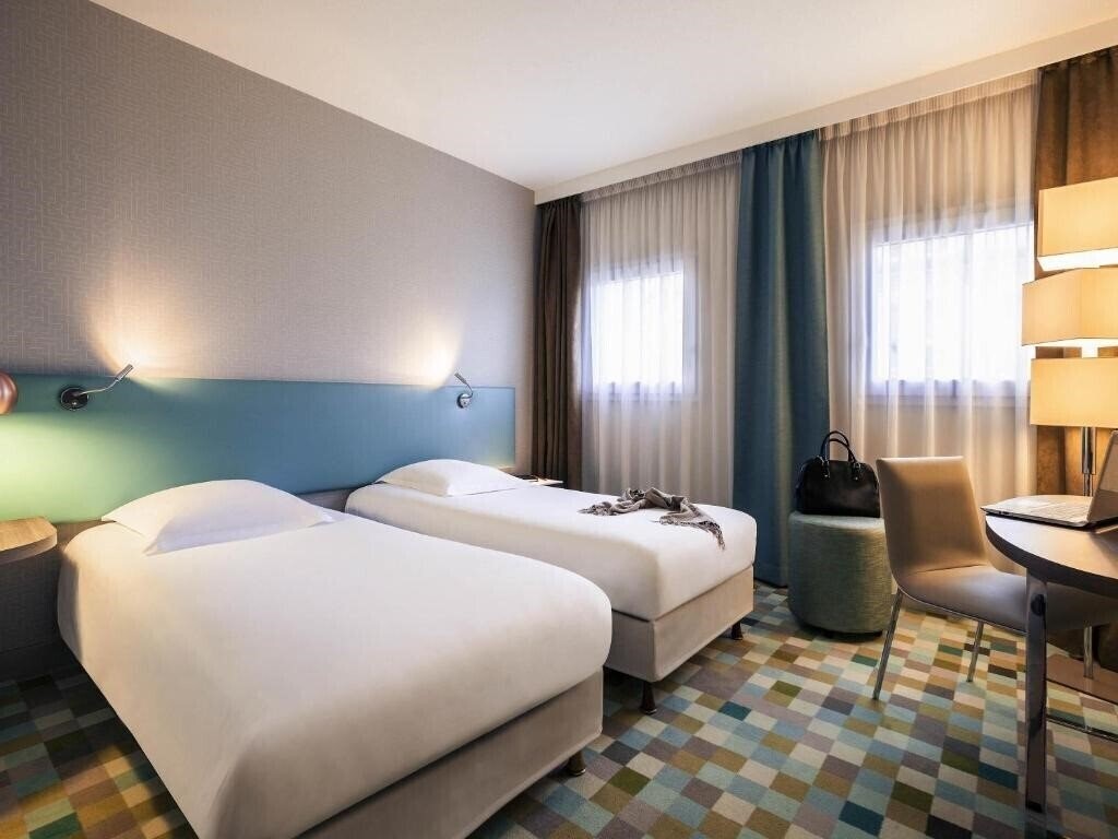 Панорама Hotel Mercure Marne la Vallee Bussy St Georges 4*