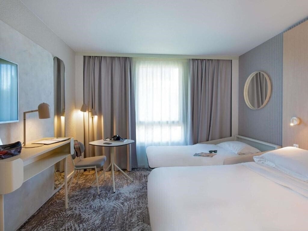 Отель Novotel Aix-En-Provence Pont-De-L'Arc 4*