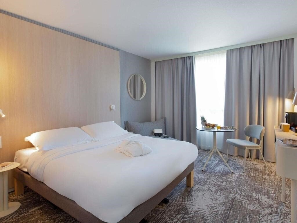 Изображение Novotel Aix-En-Provence Pont-De-L'Arc 4*