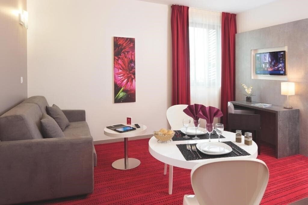 Территория Appart'City Confort Grenoble Inovallee 3*