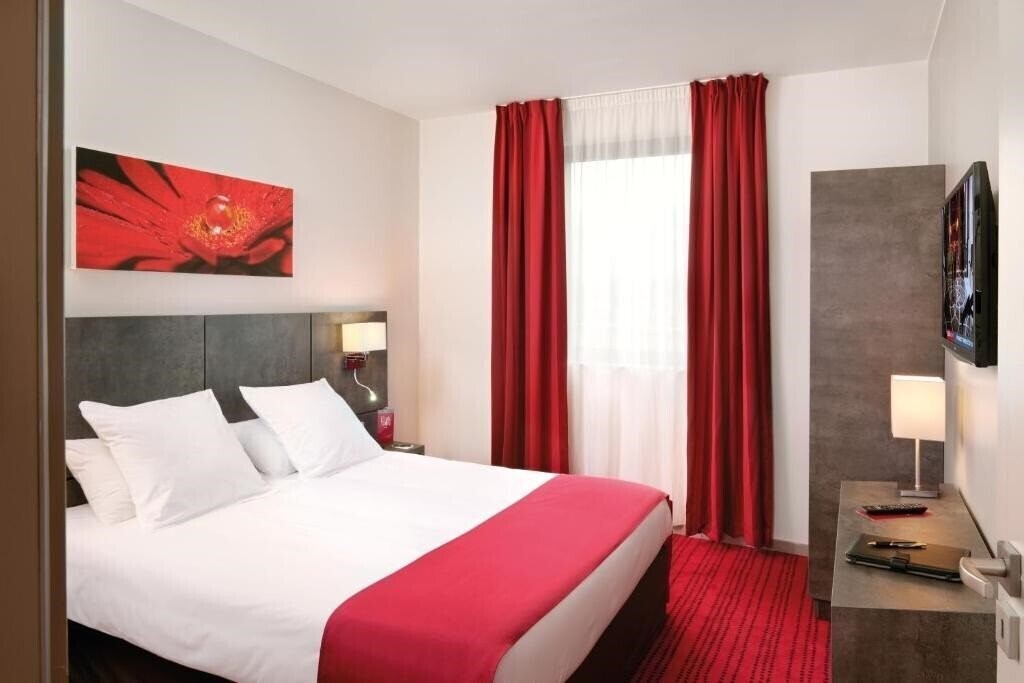 Панорама Appart'City Confort Grenoble Inovallee 3*