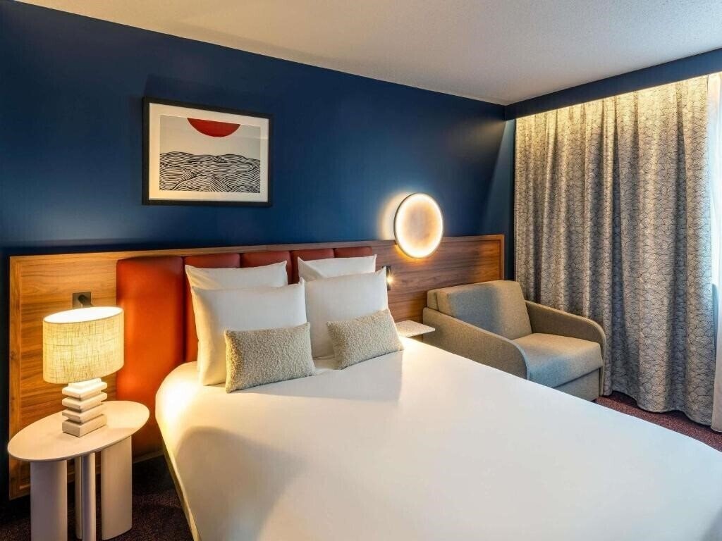 Отель Mercure Caen Cote De Nacre 4*
