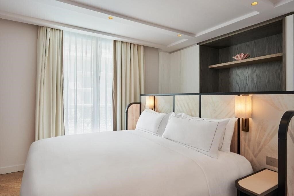 Панорама Carlton Intercontinental Palace 5*