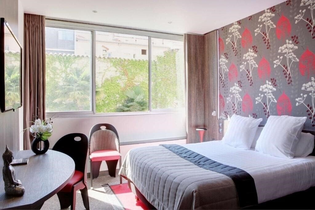 Вид Best Western Premier Le Patio des Artistes 4*