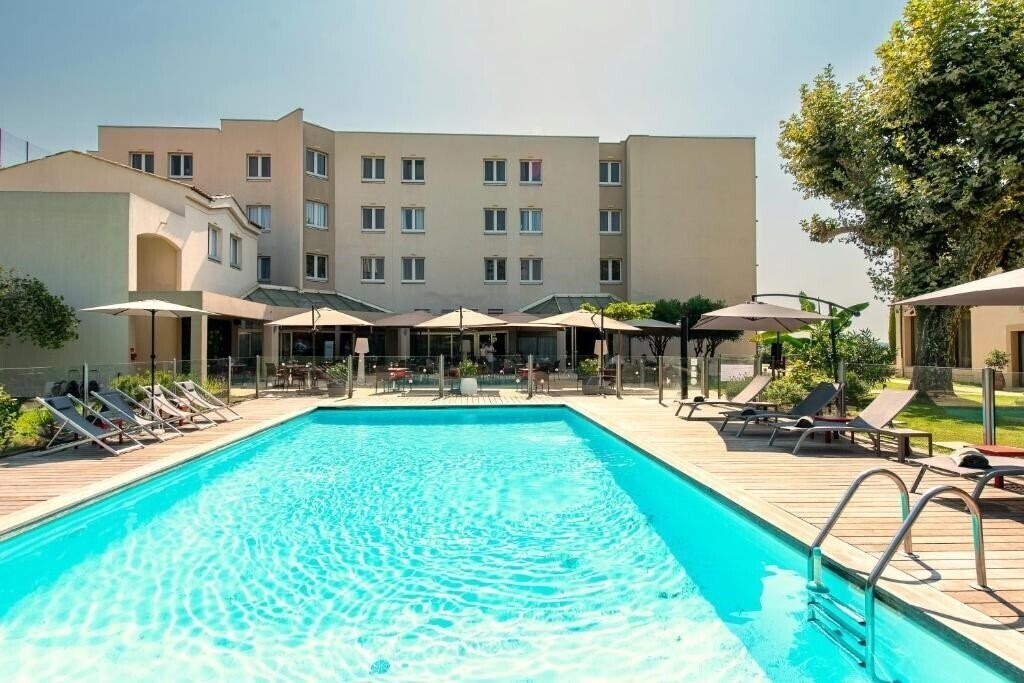 Територія Best Western Elixir Grasse 4*