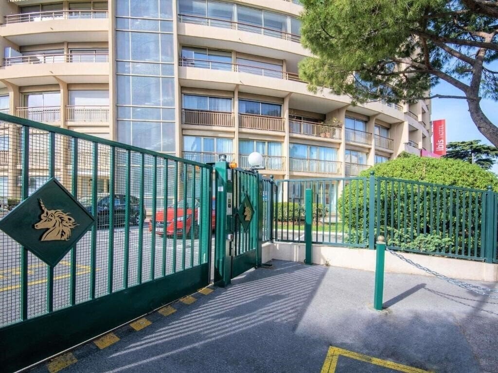 Изображение Ibis Cannes Plage La Bocca 3*