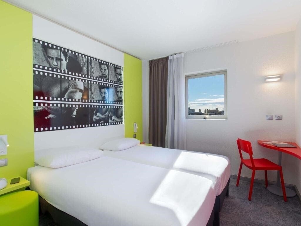 Территория Ibis Styles Cannes Le Cannet (ex. Alliance) 3*