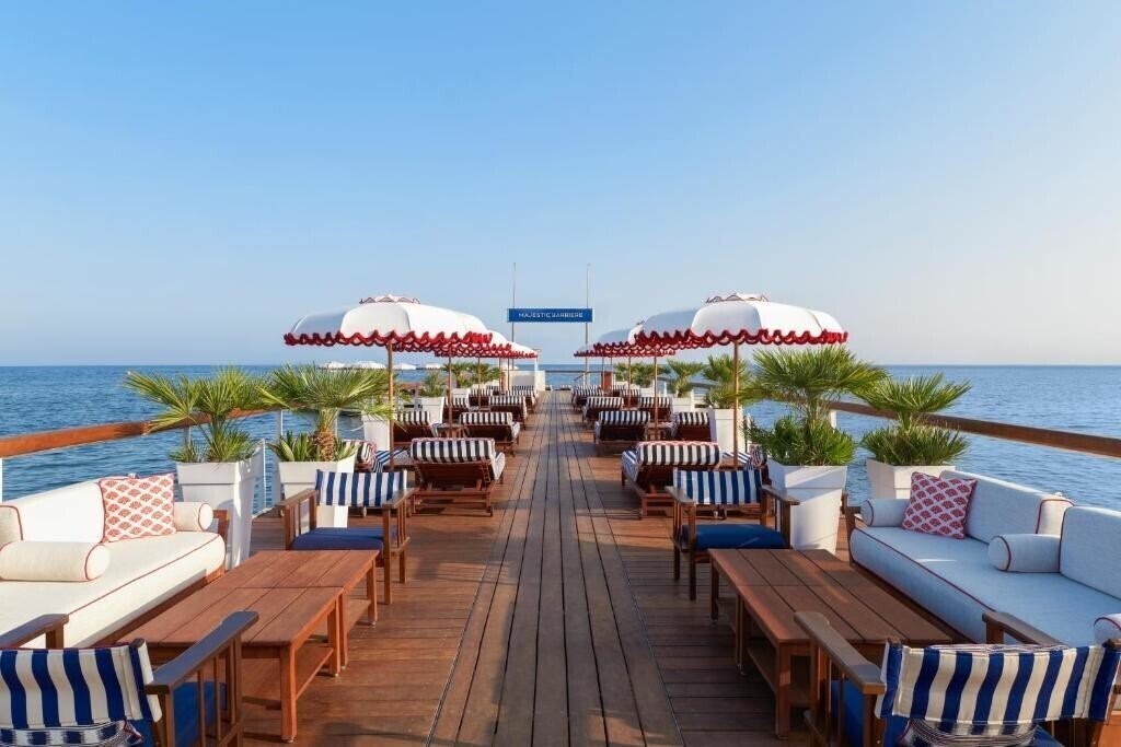 Територія Hotel Barriere Le Majestic 5*