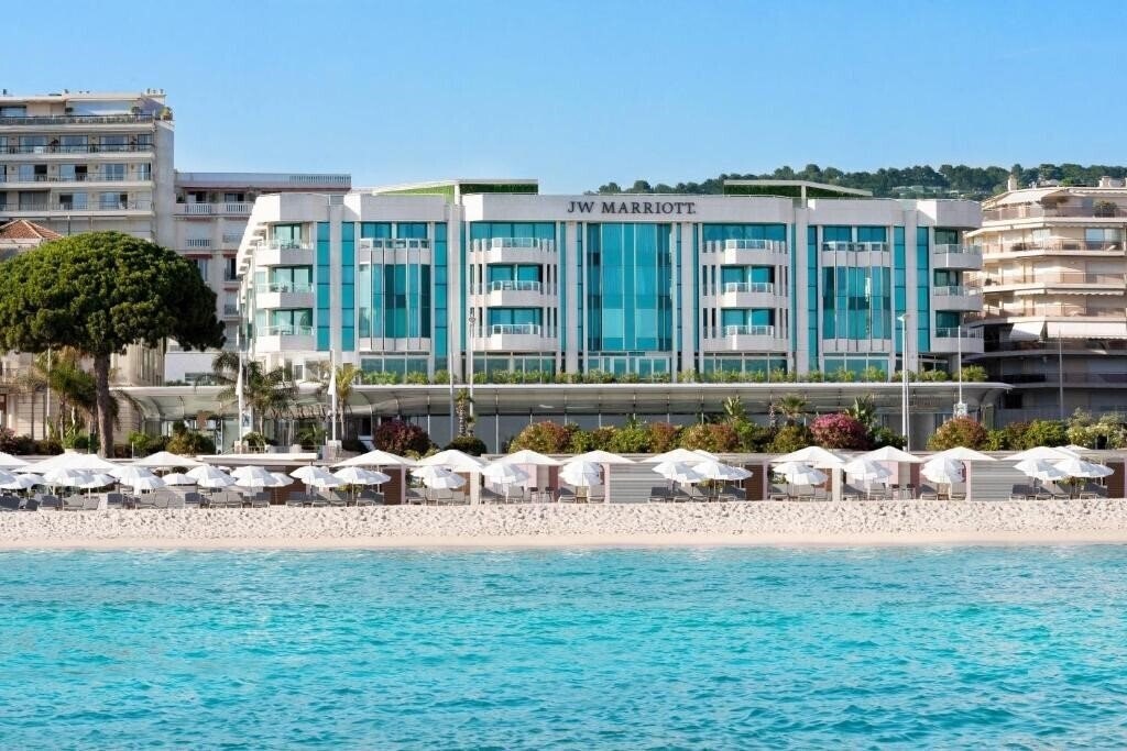 Готель JW Marriott Cannes (ex. Palais Stephanie) 5*