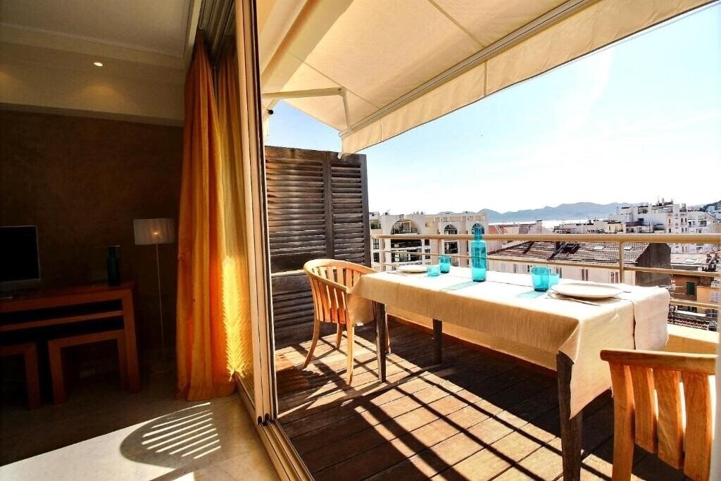 Панорама Le Grand Hotel 5*