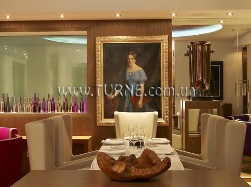 Отель Le Strato 5*