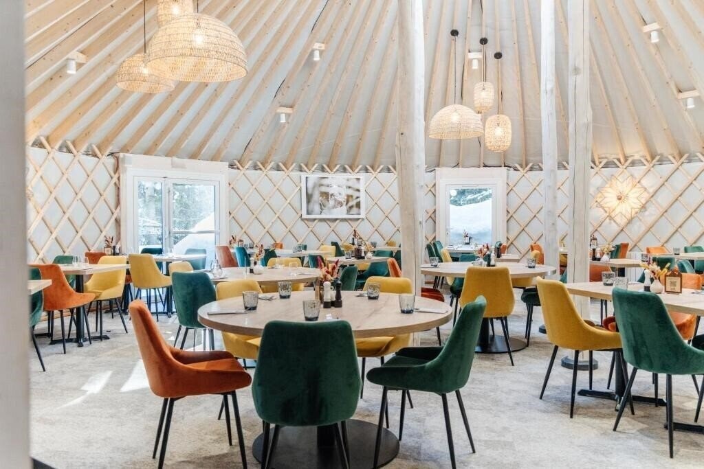 Территория Lake Hotel Courchevel 1850 4*