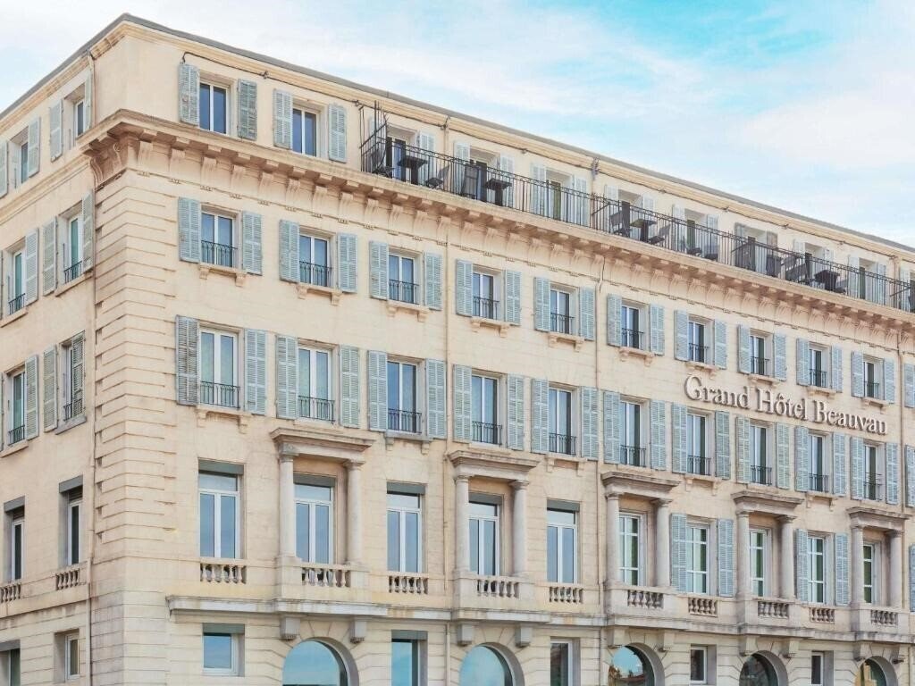 Отель Grand Hotel Beauvau Marseille Vieux-Port 4*