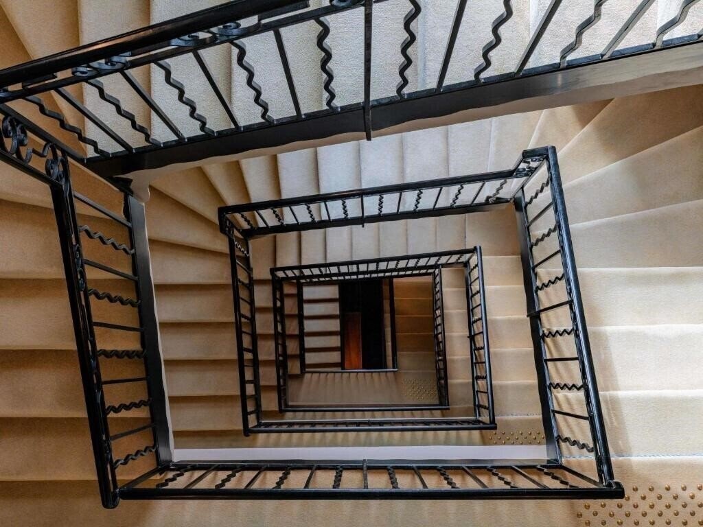 Апартаменты Grand Hotel Beauvau Marseille Vieux-Port 4*