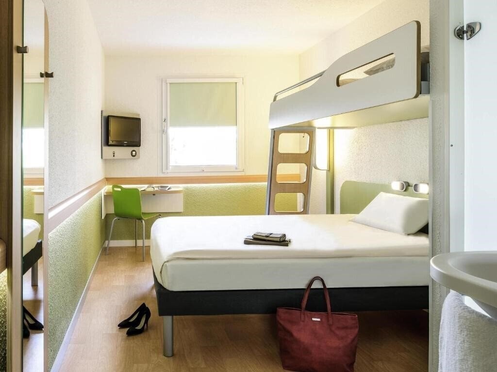 Фотографія Ibis Budget Hyeres Centre Ville 2*