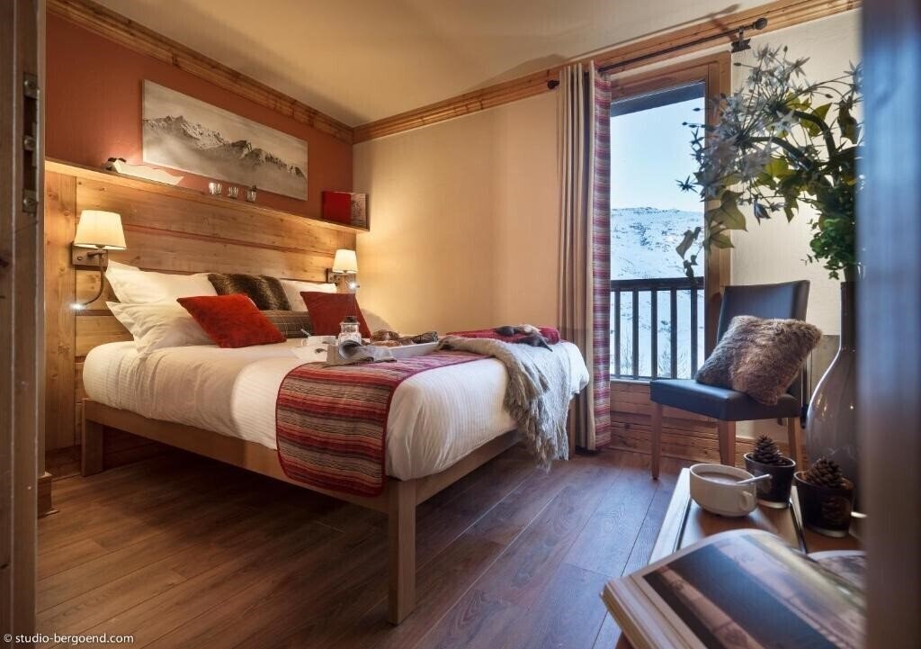 Вид Le Hameau De La Sapiniere, Les Menuires 4*