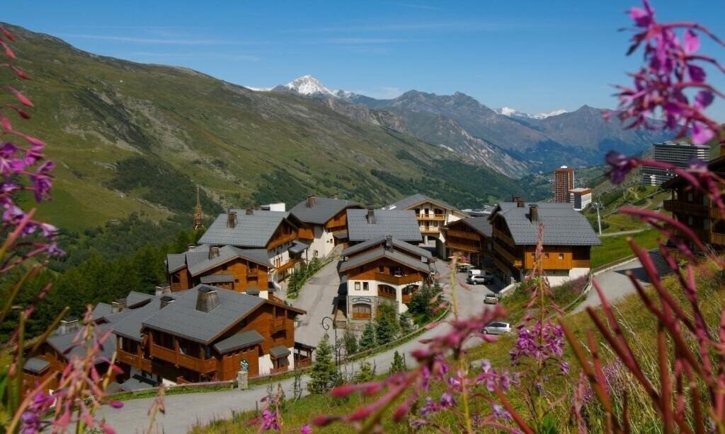 Територія Le Hameau De La Sapiniere, Les Menuires 4*