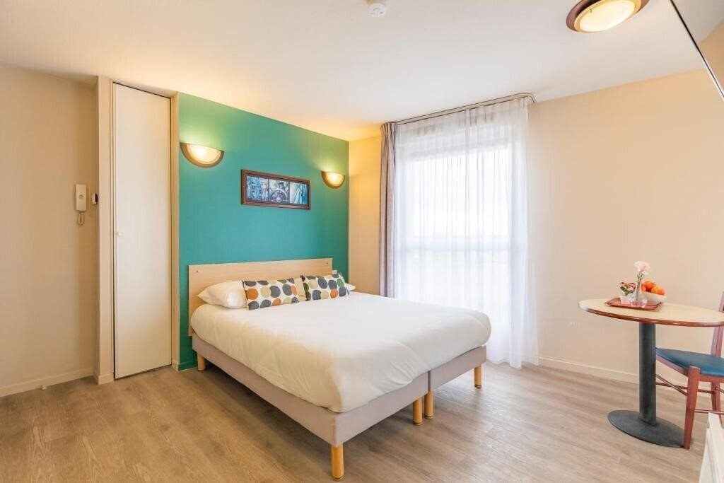Готель Appart'City Lyon Villeurbanne 3*
