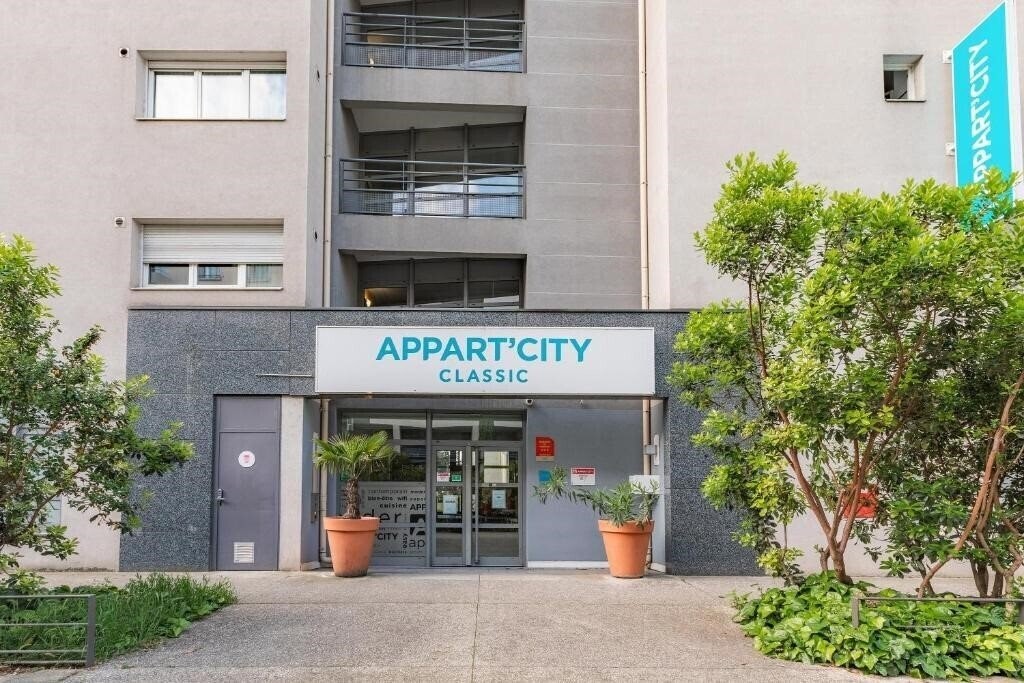 Вид Appart'City Lyon Villeurbanne 3*
