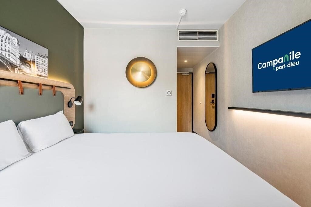 Панорама Campanile Prime Lyon Centre Gare Part Dieu 3*