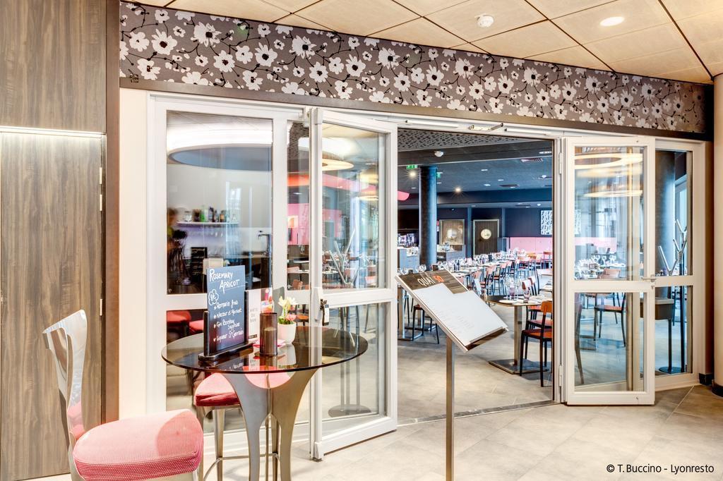 Вид Hotel Lyon-Ouest 3*