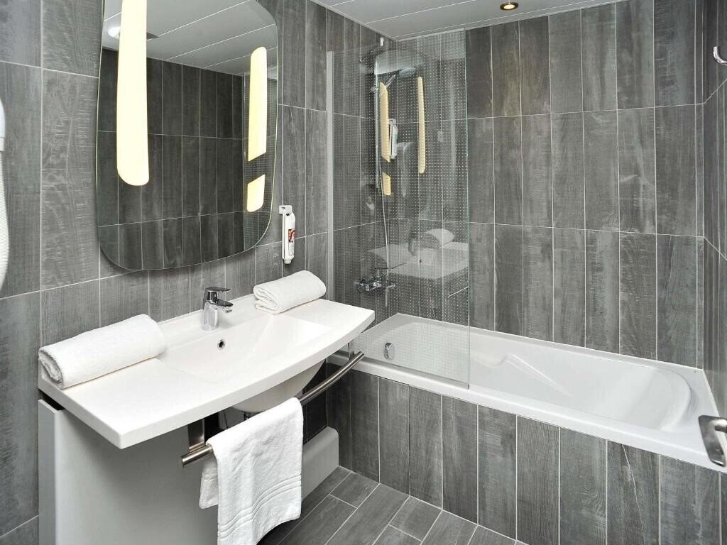 Апартаменты Ibis Lyon Centre 3*