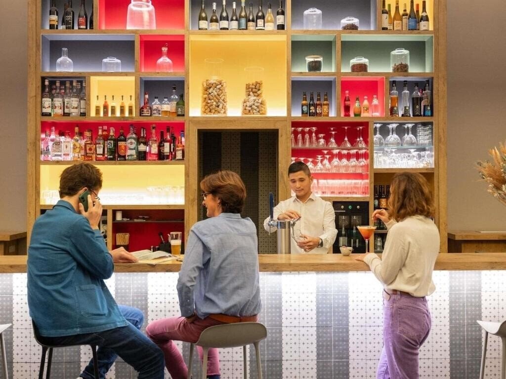 Территория Ibis Lyon Centre Perrache 3*