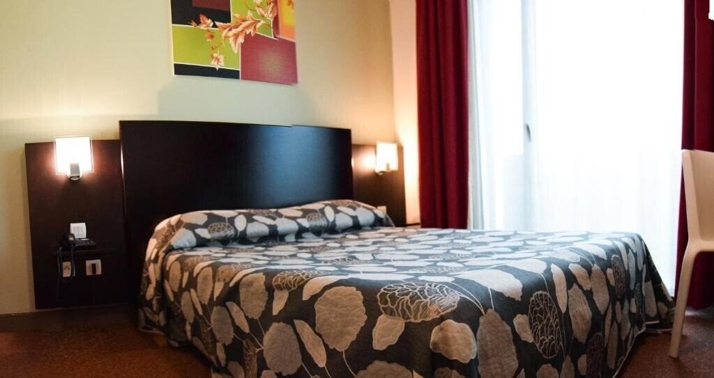 Вид Residhotel Lamartine 3*