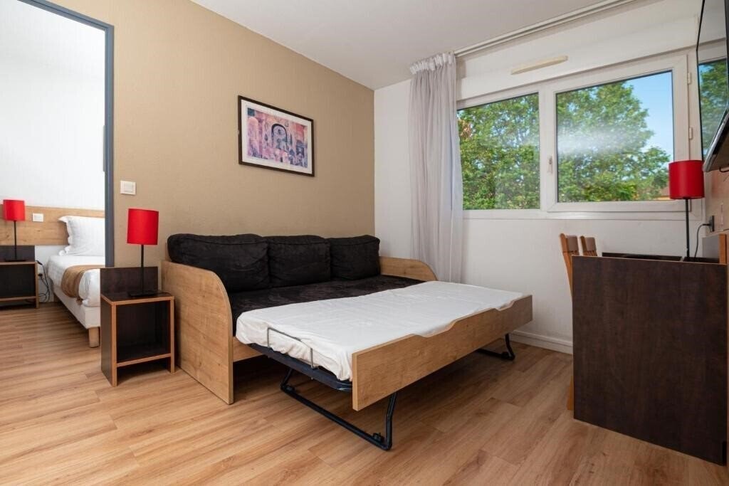 Фото Aparthotel Privilodges Lyon Lumiere 3*