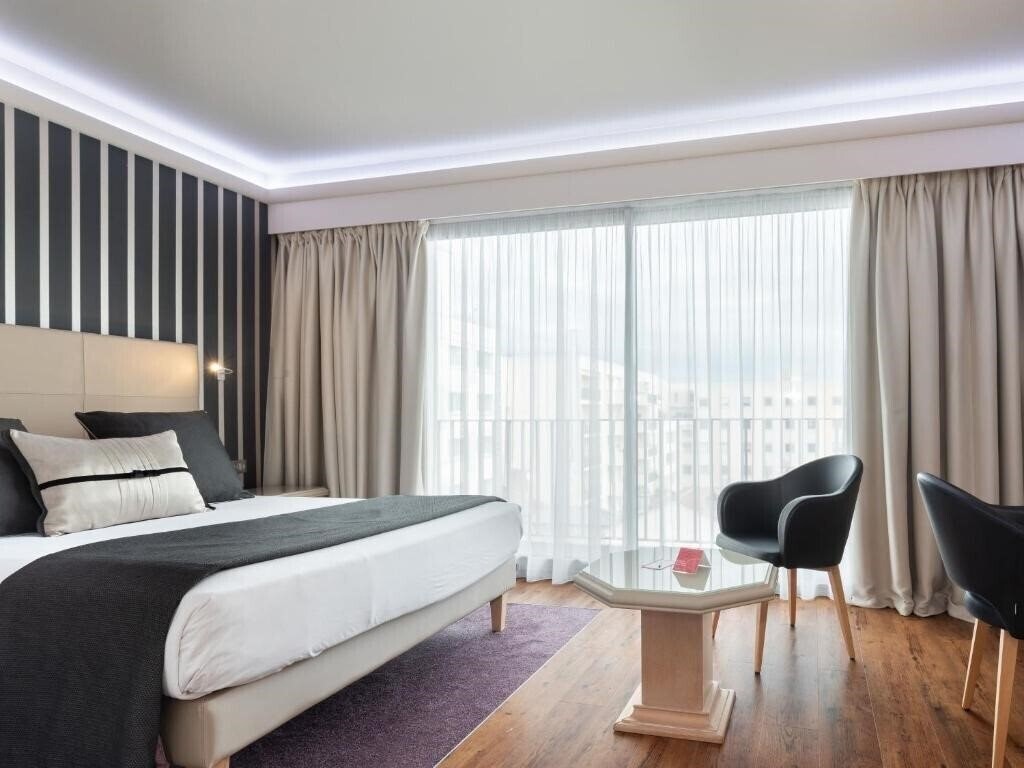 Фото Hotel Charlemagne by HappyCulture 4*