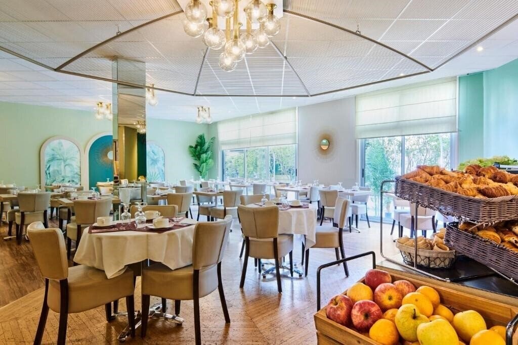 Апартаменты Hotel Charlemagne by HappyCulture 4*