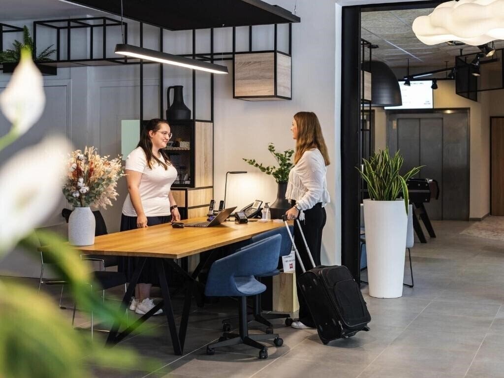 Вид Campanile Lyon Sud Oullins 3*