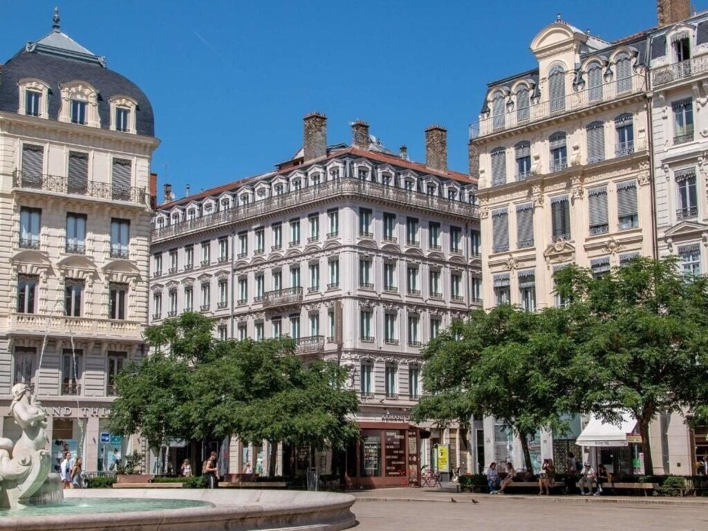 Отель Mercure Lyon Centre Beaux Arts 4*