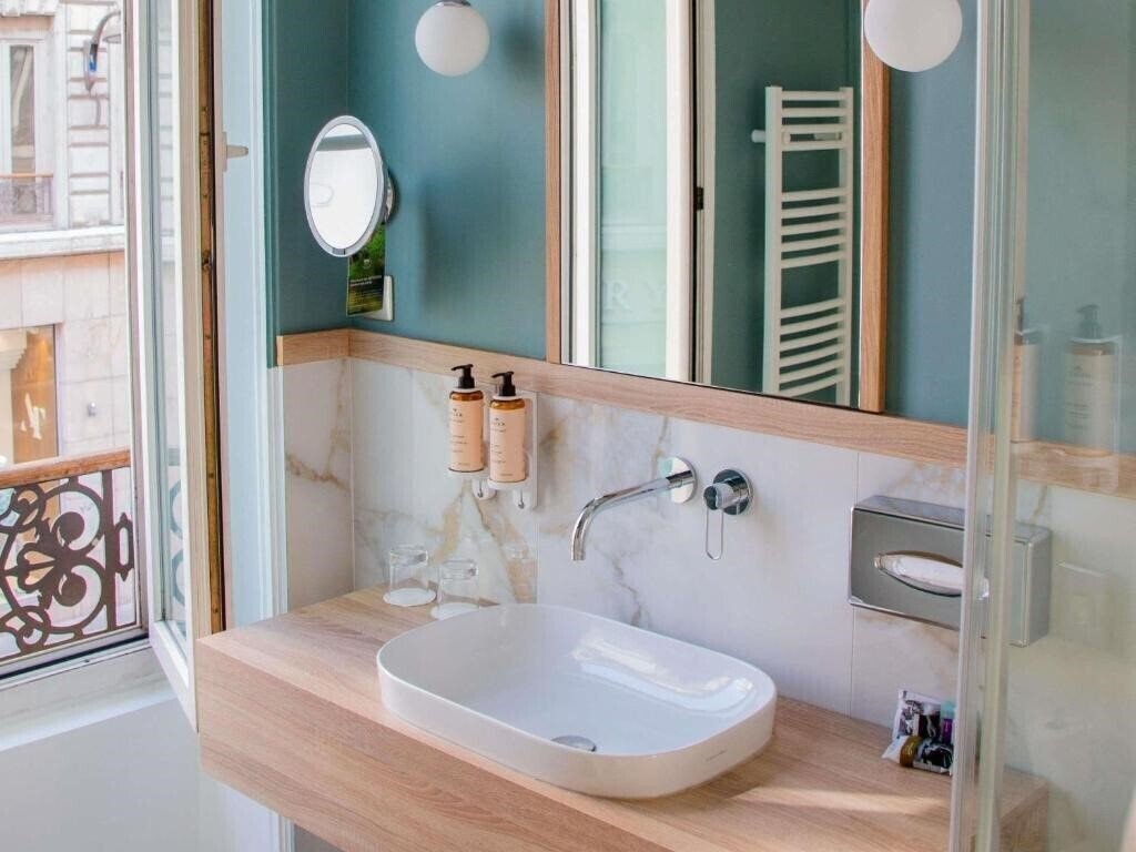 Апартаменты Mercure Lyon Centre Beaux Arts 4*