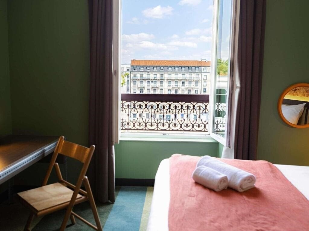 Вид Greet Hotel Lyon Confluence 3*