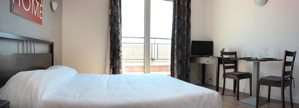 Вид Residhotel Le Grand Prado 3*