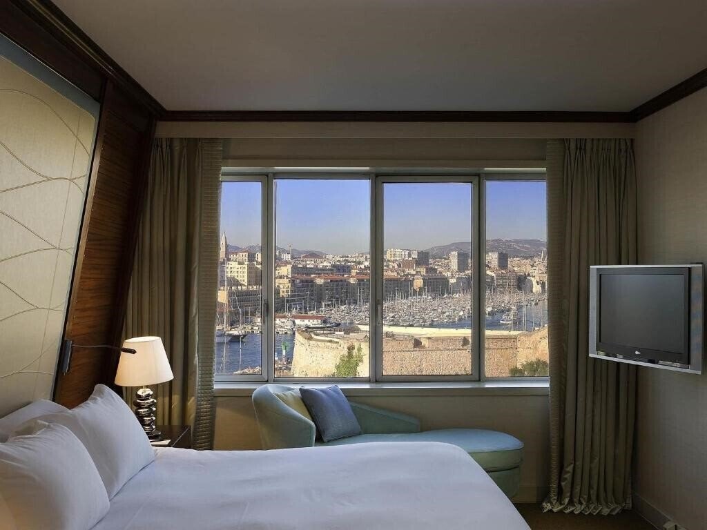 Фото Sofitel Marseille Vieux Port 5*