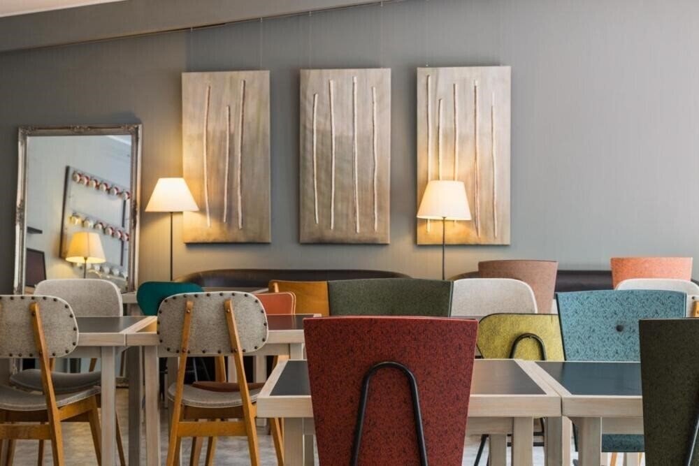 Территория Edmond Rostand 3*